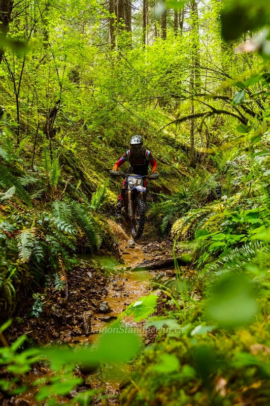Everett Procter enduro riding